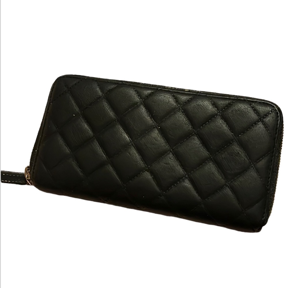 CHANEL Black Wallet (Yellow interior) - Picture 2 of 11